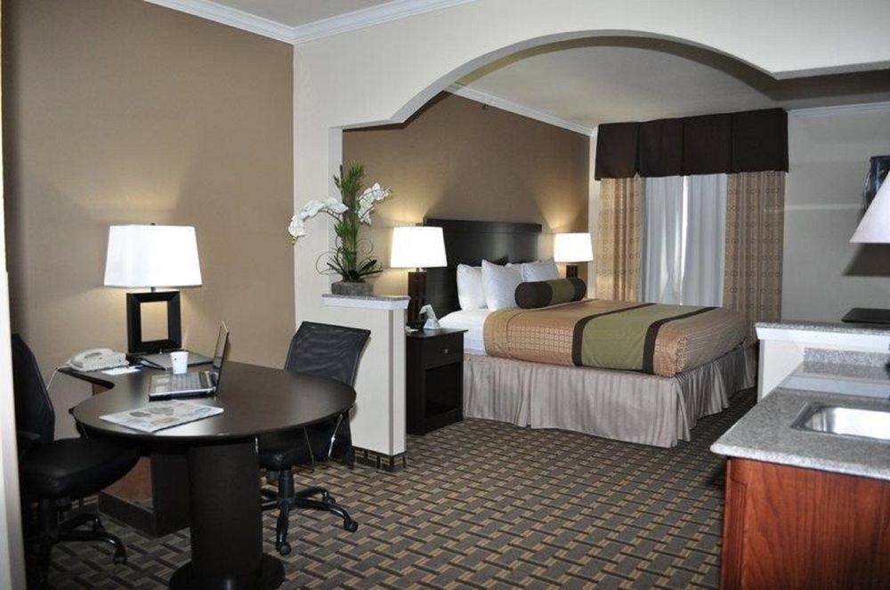 Best Western Plus Cutting Horse Inn & Suites Weatherford Eksteriør billede