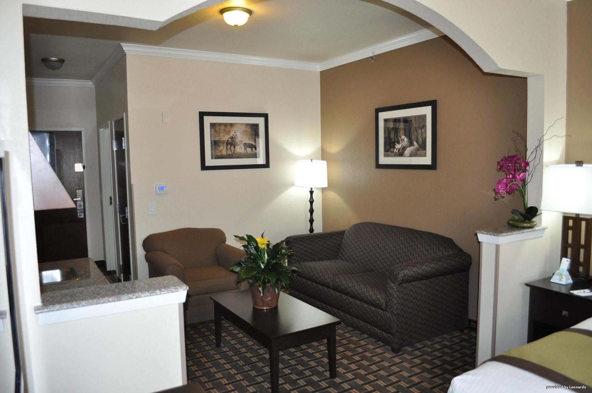 Best Western Plus Cutting Horse Inn & Suites Weatherford Eksteriør billede